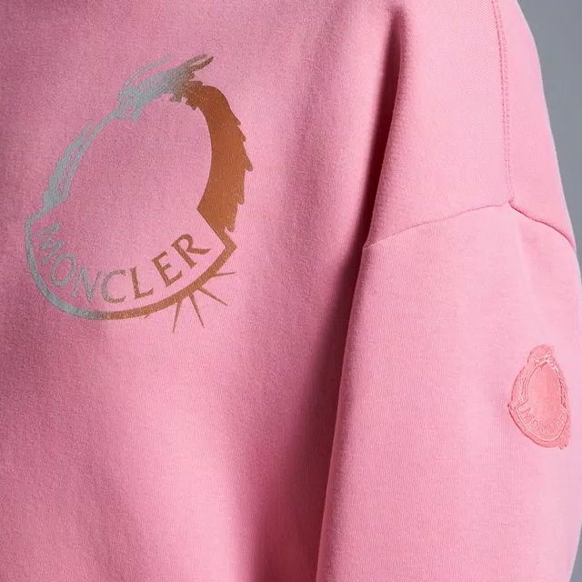 ◇◇VIP◇◇ MONCLER ドラゴン ロゴ 袖ロゴ プリント スエット