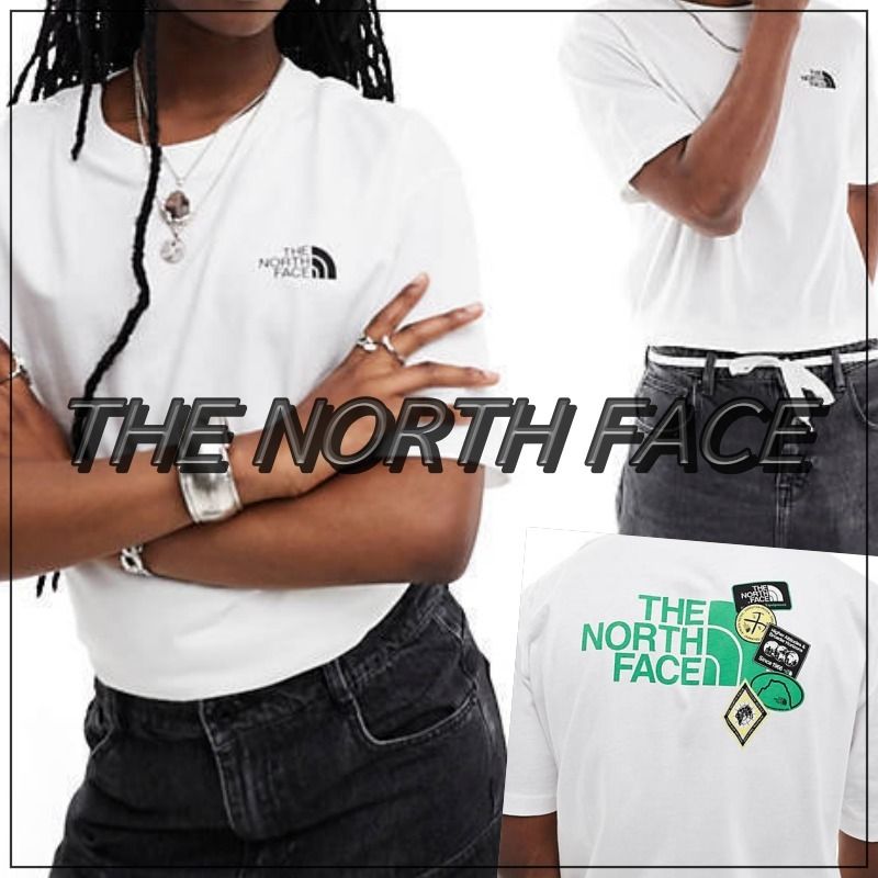 THE NORTH FACE★ TシャツStickers海外限定ブラック 海外限定】TNF Expedition Stickersオーバーサイズ T-shirt (THE