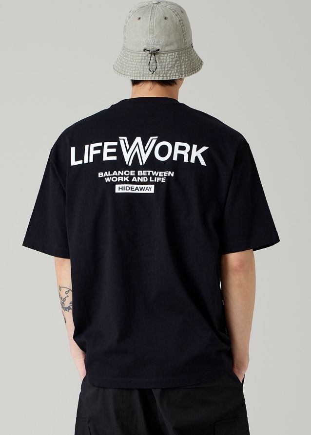 韓国大人気☆Life Work ☆Grain Figure HipDog Tシャツ (Life
