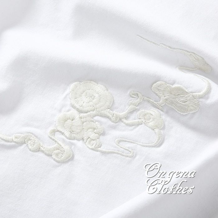神獣 キリン 刺繍 Tシャツ 麒麟 ユニセックス 高見え 韓国 2色 神獣 キリン 刺繍 Tシャツ 麒麟 ユニセックス 高見え 韓国 2色