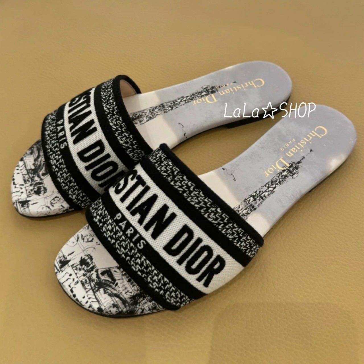 【日本未入荷☆】Dior Dway スライド サンダル 希少なモダンスタイル】Dior☆Dway スライド サンダル☆