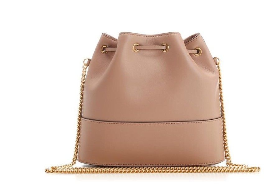 VALENTINO正規品/送料/関税込み V ロゴChain Bucket Bag VALENTINO正規品/送料/関税込み Vロゴ chain bucket bag