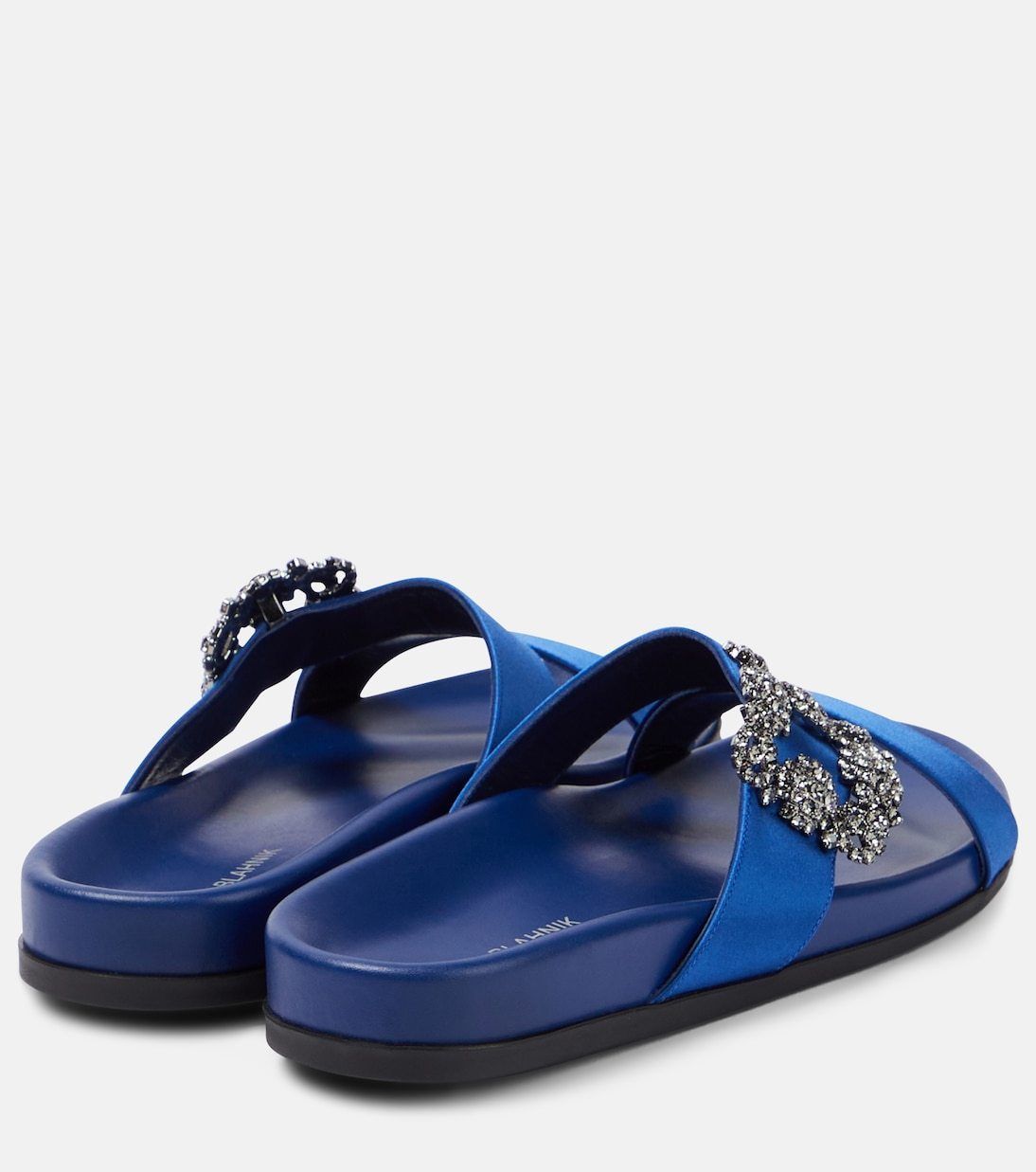 Manolo Blahnik>>シエンザン 装飾サテンサンダル □Manolo Blahnik(マノロブラニク)チランギ装飾サテンサンダル
