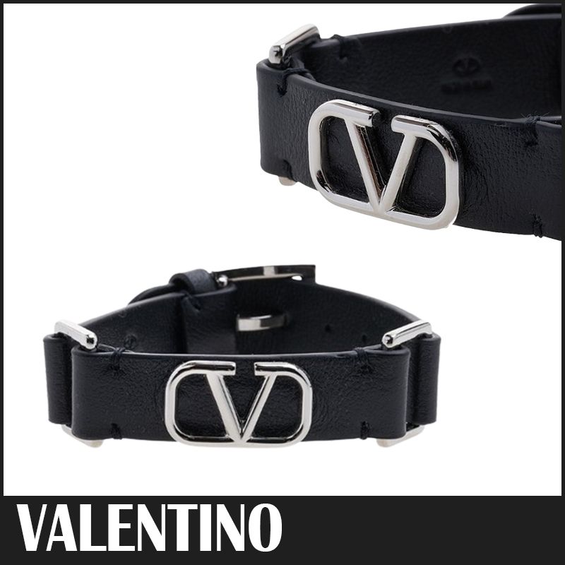 おすすめ人気ランキング2025年 送料関税込☆VALENTINO ブレスレット レザー シグネチャー Vロゴ アクセサリー