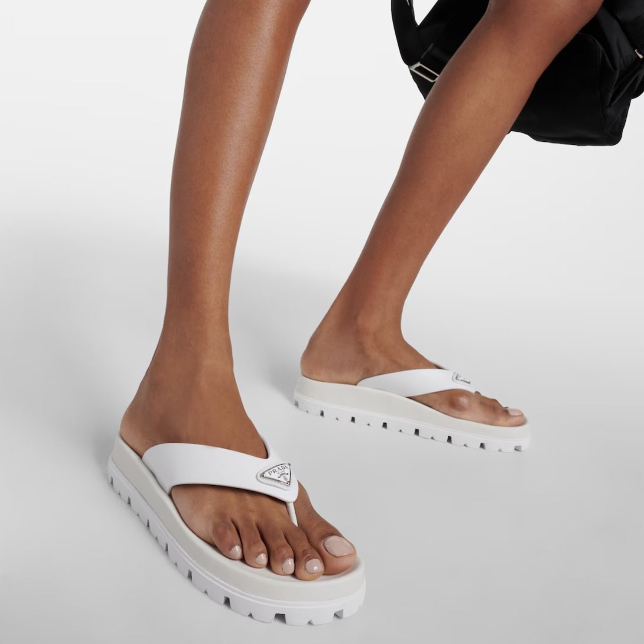 PRADA トングサンダル 1Y420N 3LKK トライアングルロゴ