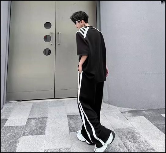 スエットセットアップ バイカラー サイドライン 韓国スタイル スエットセットアップ バイカラー サイドライン 韓国スタイル
