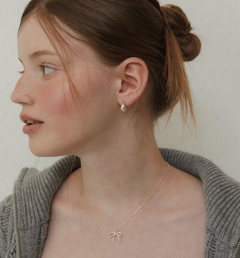安心国内発送【TATIANA】Grace Ribbon Tie Necklace ネックレス 安心国内発送【TATIANA】Grace Ribbon Tie Necklace ネックレス