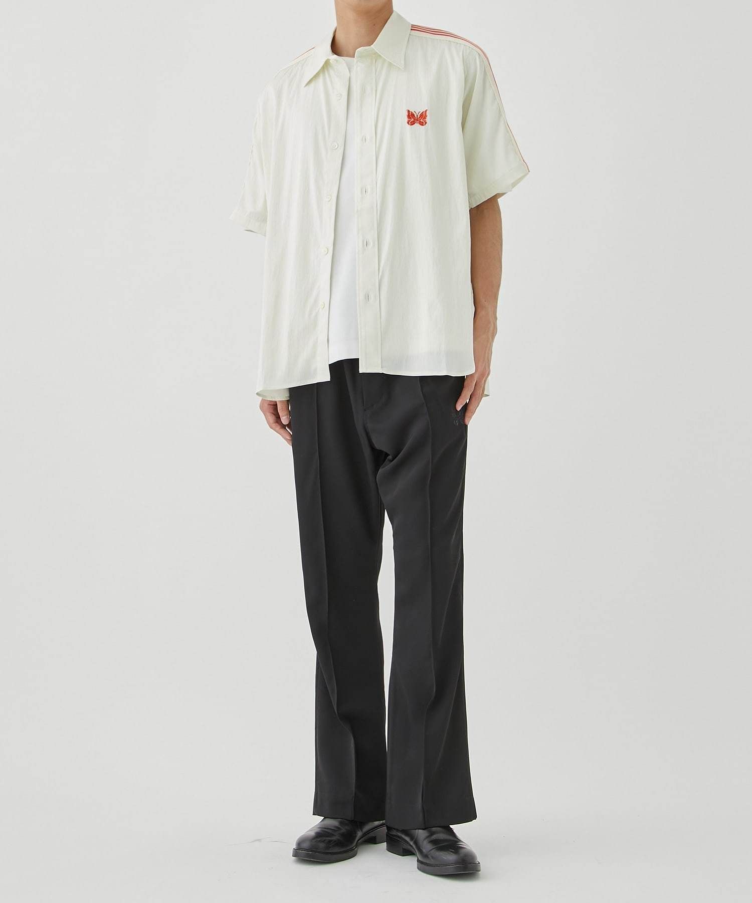 唯一無二の個性を纏う【Needles】〈別注〉Track Tape S/S Shirt