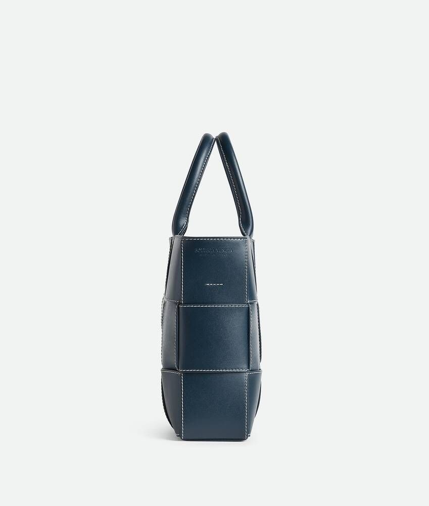 BOTTEGA VENETA ◆ ストラップ付きスモール アルコ トートバッグ BOTTEGA VENETA ◇ ストラップ付きスモール アルコ トートバッグ