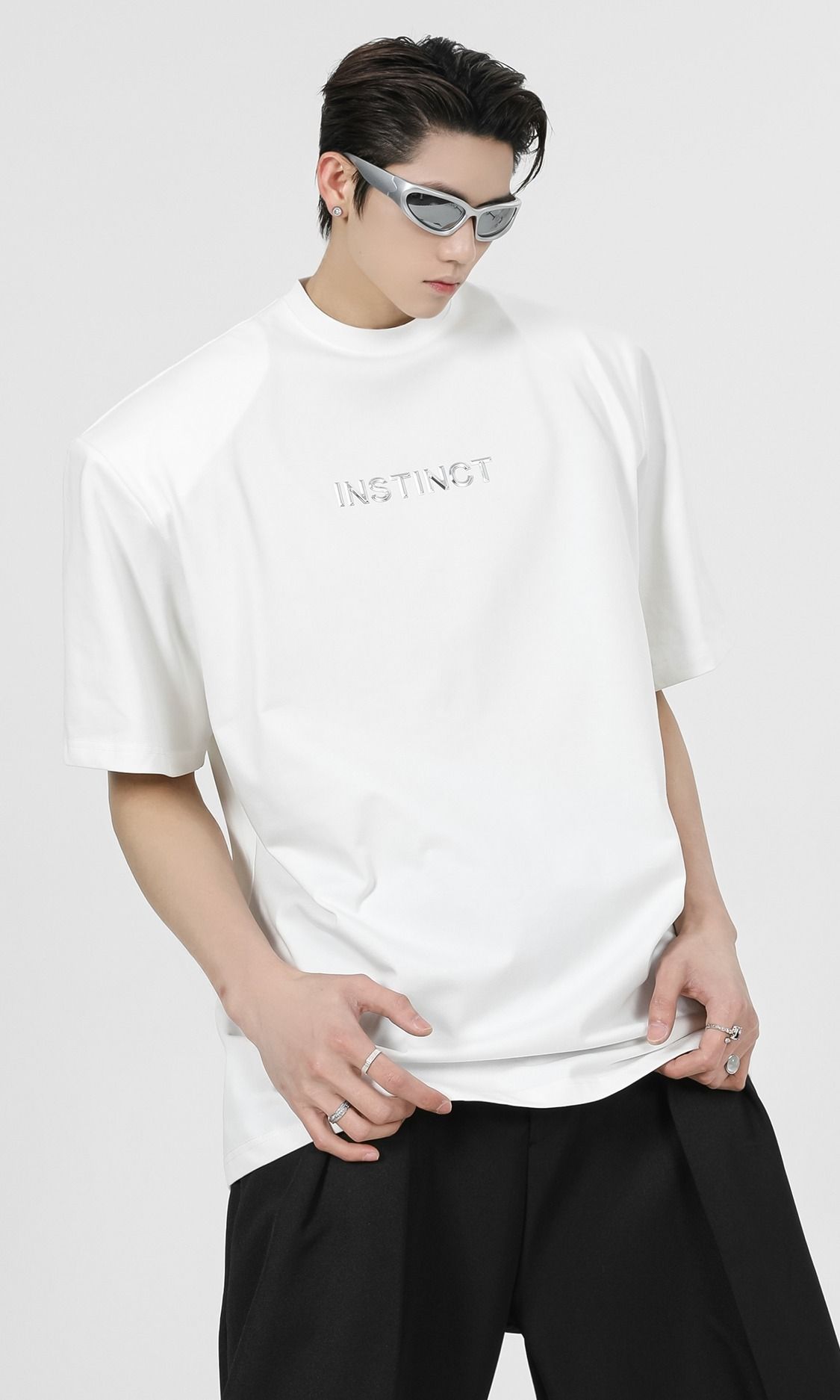 TURNTIDE*日本未入荷 メタルロゴデザイン Tシャツ TURNTIDE*日本未入荷 メタルロゴデザイン Tシャツ (TURNTIDE/T