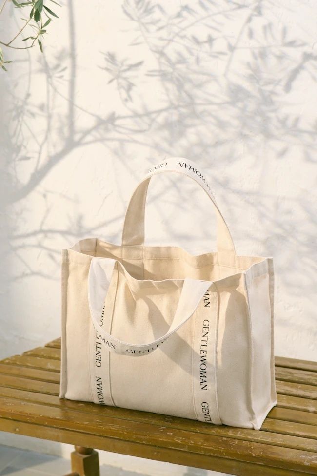 【GENTLEWOMAN】タイ発 LOGO STRAP SHOPPING トートバッグ GENTLEWOMAN】タイ発 LOGO STRAP SHOPPING トートバッグ