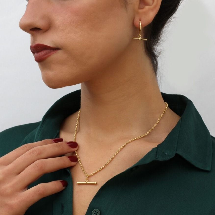 送税込【HURLEY BURLEY】9CT YELLOW GOLD T-BAR NECKLACE 国内発 送税込【HURLEY BURLEY】9CT YELLOW GOLD T-BAR NECKLACE 国内発