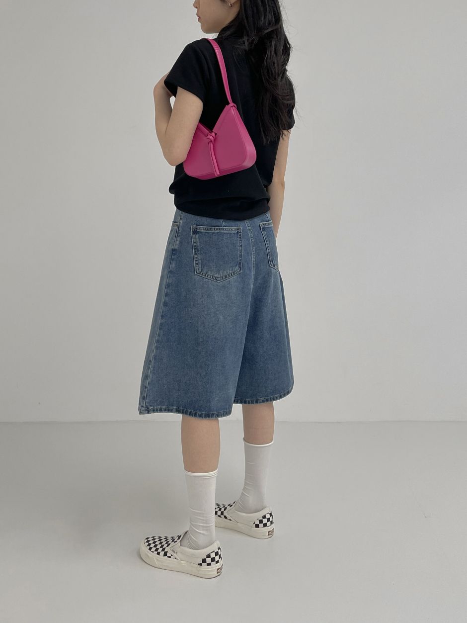 【INCHANT ME】741 Catwashing Bermuda Denim Pants INCHANT ME】741 Catwashing Bermuda Denim Pants (INCHANT ME