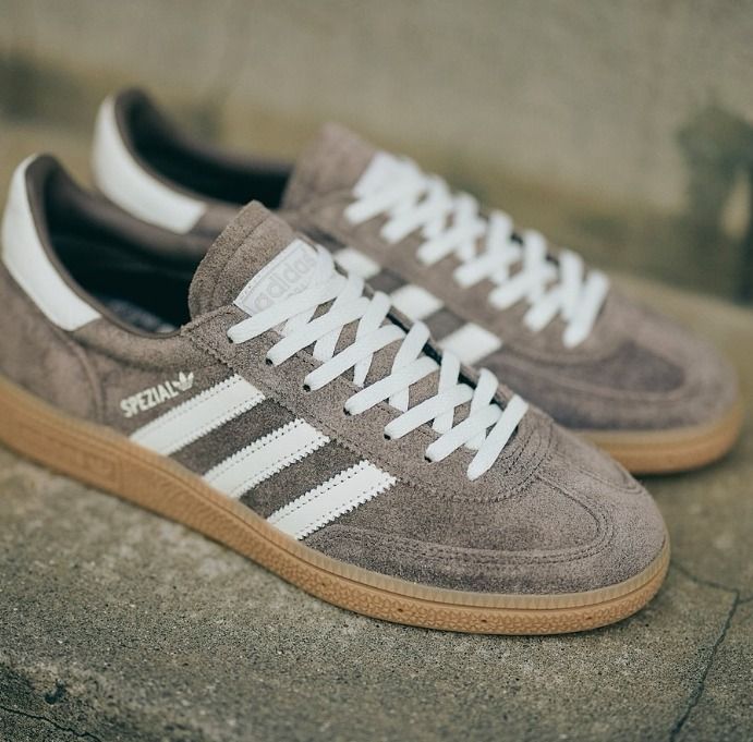 早い者勝ち adidas HANDBALL SPEZIAL ユニセックス レトロモダン
