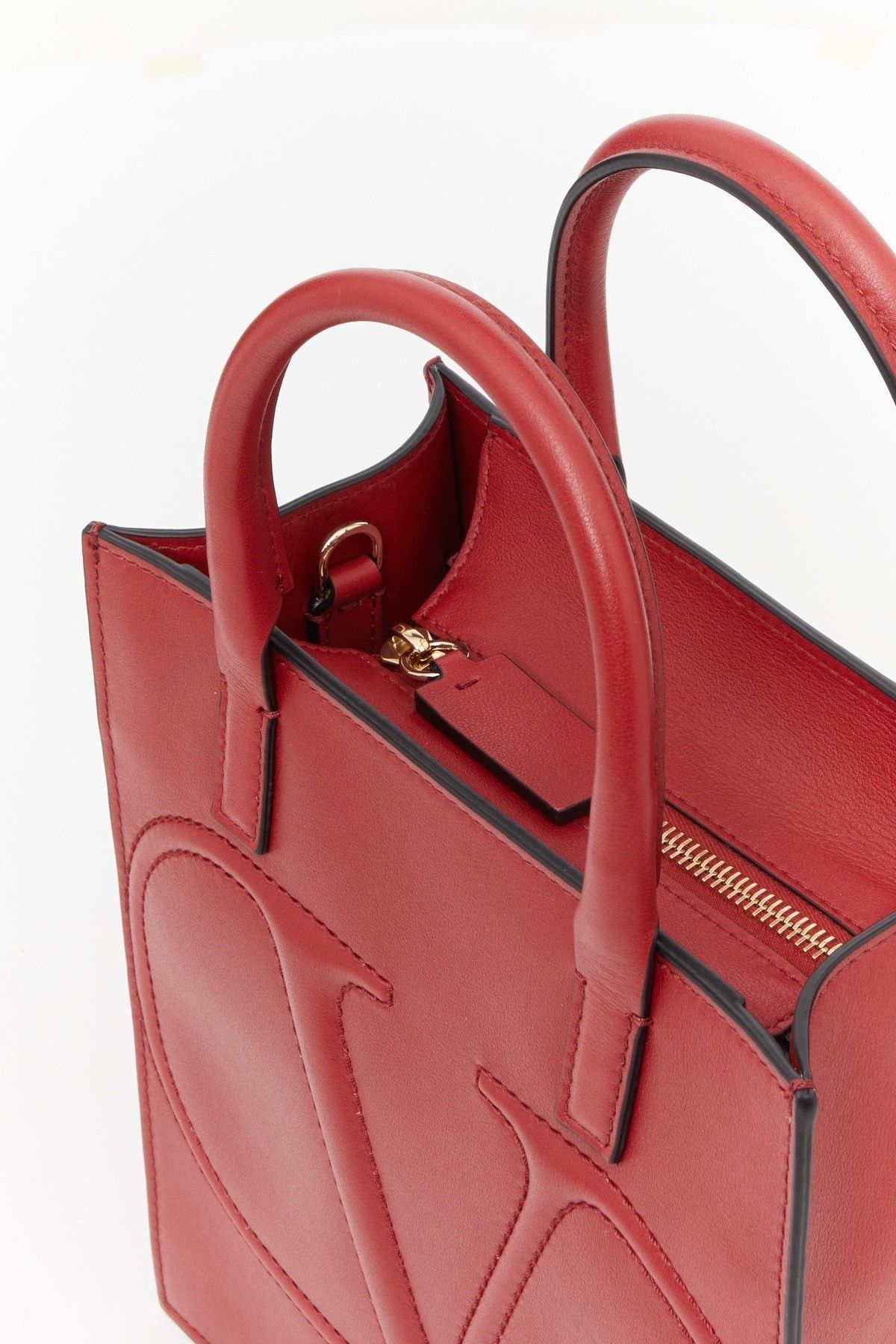 VALENTINOのトートバック♪☆ V LOGO WALK IN☆ 多色 (VALENTINO