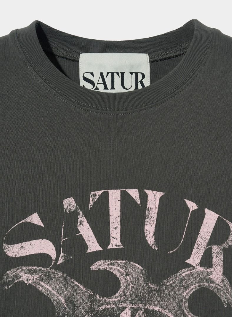☆韓国の人気☆【SATUR】☆Sun Retro Graphic T-Shirt.s