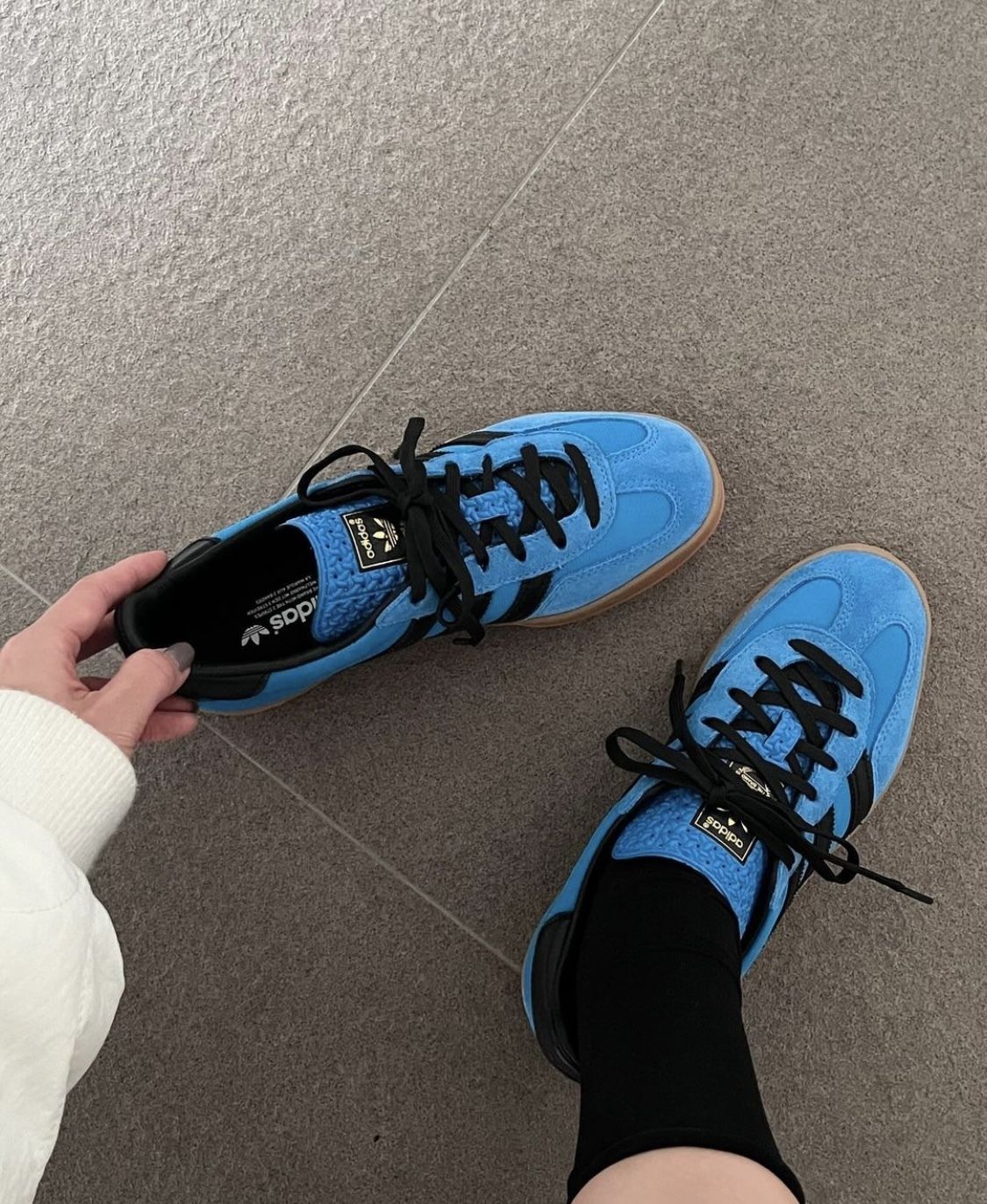 関税-送料込み】ADIDAS GAZELLE INDOOR BLUE IG4998 (adidas