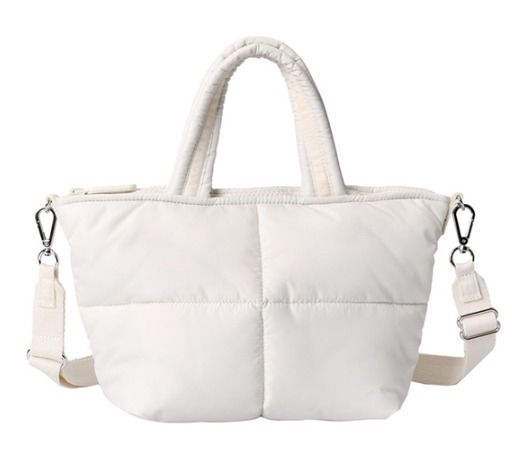 韓国限定●LeSportsac●PINA COLADA PUFFYミニサッチェル●黒 韓国限定○LeSportsac○PINA COLADA PUFFYミニサッチェル○White