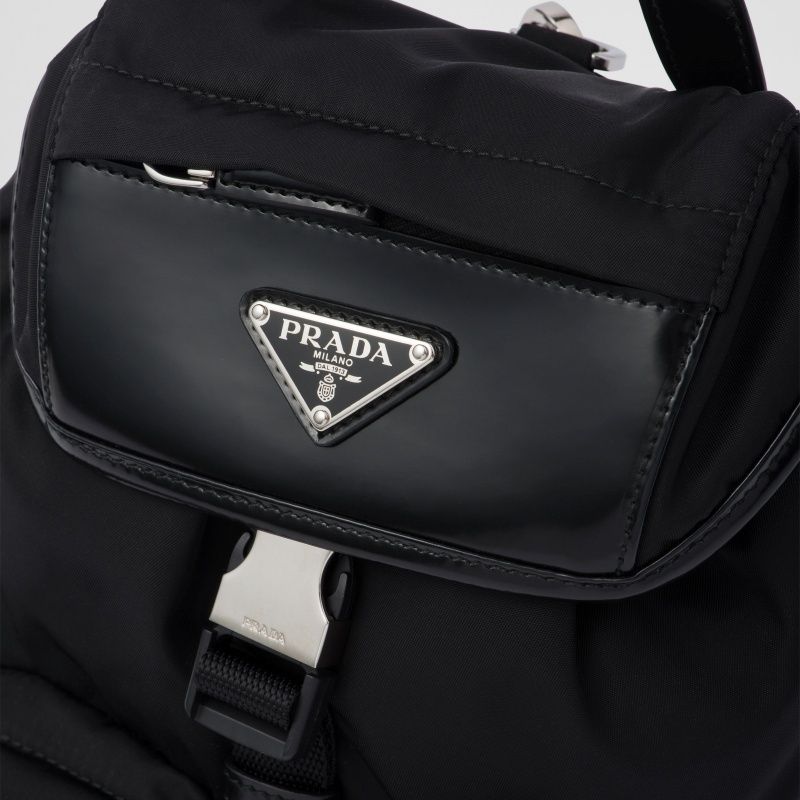 【PRADA】 ロゴ リナイロン バックパック 送料込 PRADA RE NYLON(プラダ リナイロン) バックパック・リュック