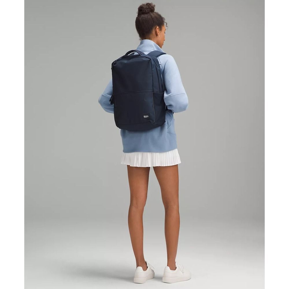 ダブルジップバックパック 22L | バッグ | Lululemon JP