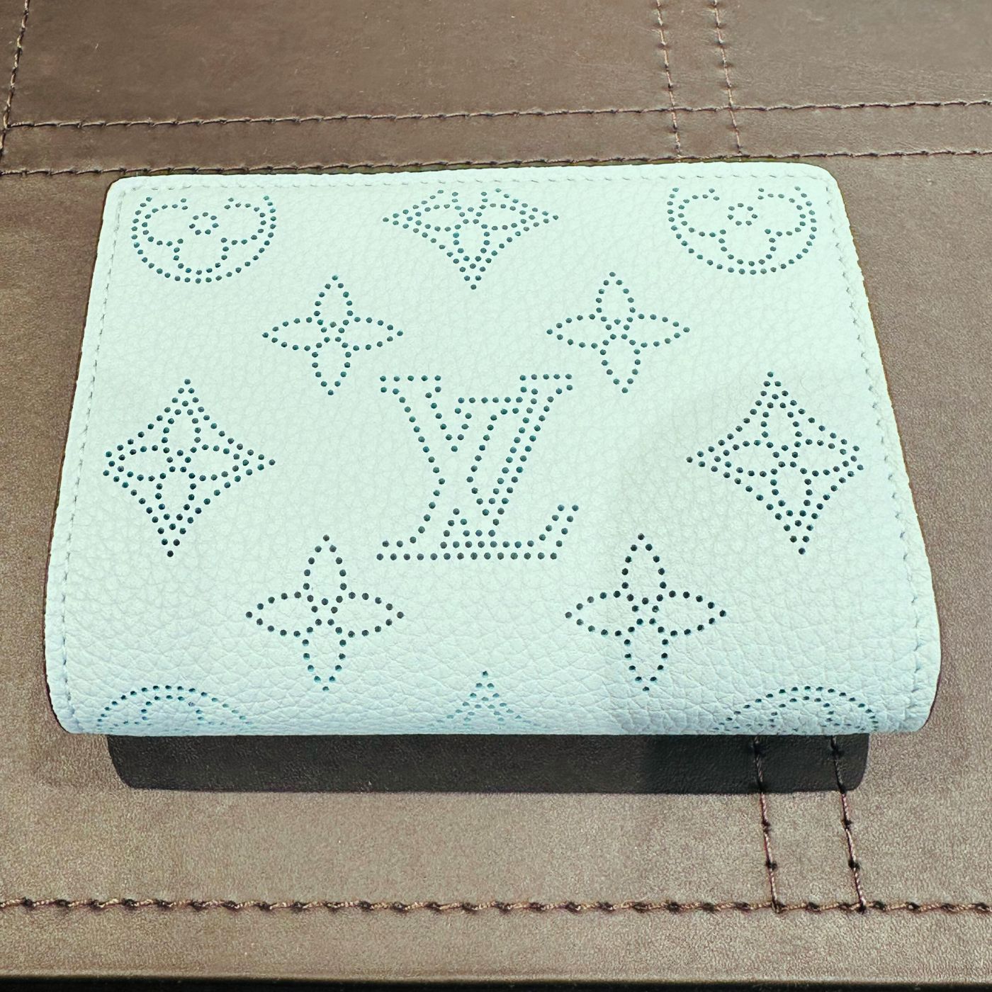 すぐ届く【日本限定】Louis Vuitton ポルトフォイユクレア 財布