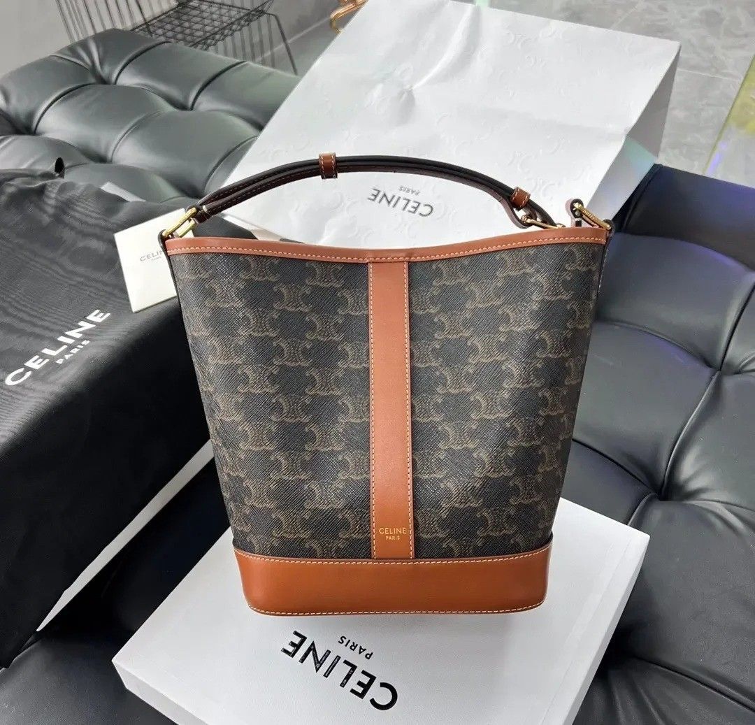 CELINE 25SS トリオンフキャンバス スモールバケット CELINE トリオンフキャンバス スモールバケット