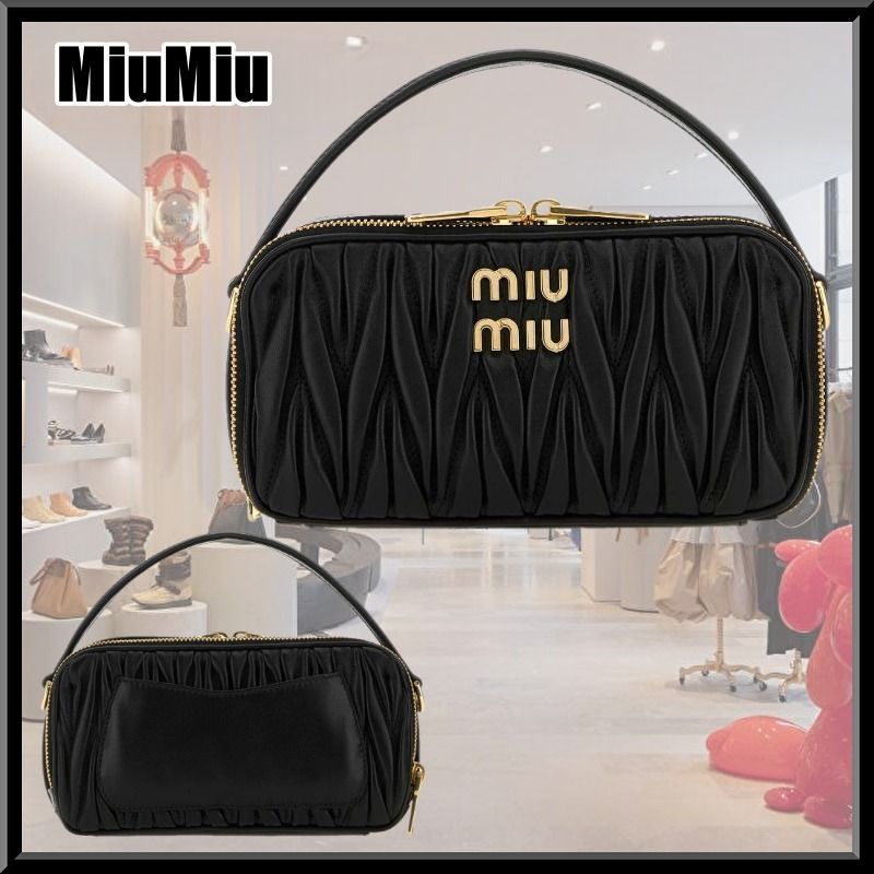 即購入可MIU MIU ブラックキルティングハンドバッグ miu miu ブラック キルティング バッグ - メルカリ