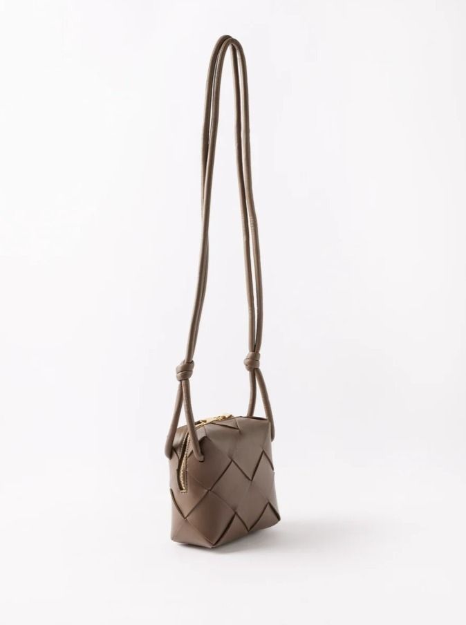 BOTTEGA VENETA ミニ カセット カメラバッグ 国内発送・関税込