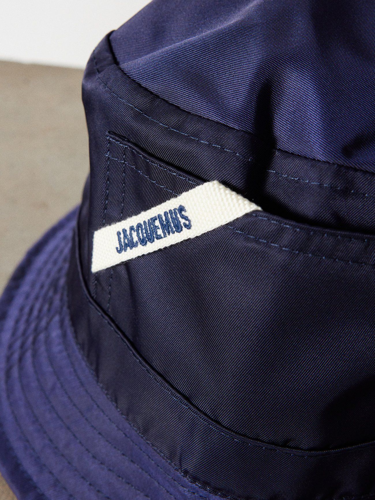 【関税込】JACQUEMUS ジャックムス ロゴ ツイル バケットハット 関税込】JACQUEMUS ジャックムス ロゴ ツイル バケットハット
