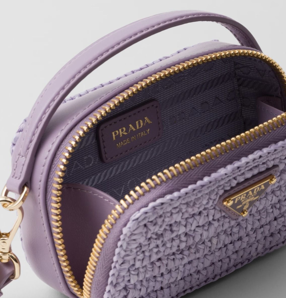 ＊PRADA＊ レザー ポーチ 関税・送料込み 注目の新作♪【PRADA】レザーポーチ (PRADA/ステーショナリー