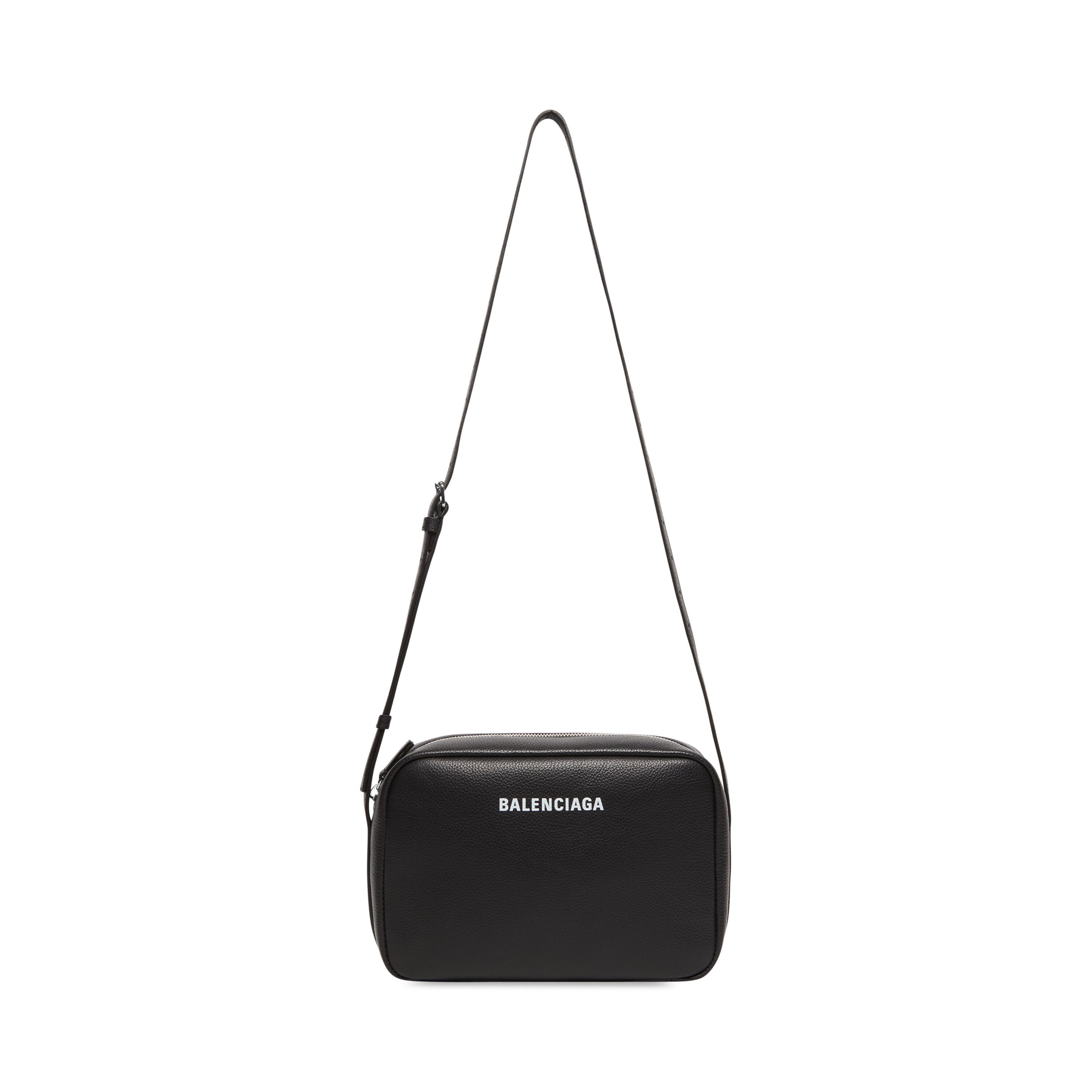 国内即発+BALENCIAGA+EVERYDAY MEDIUM CAMERA バッグ