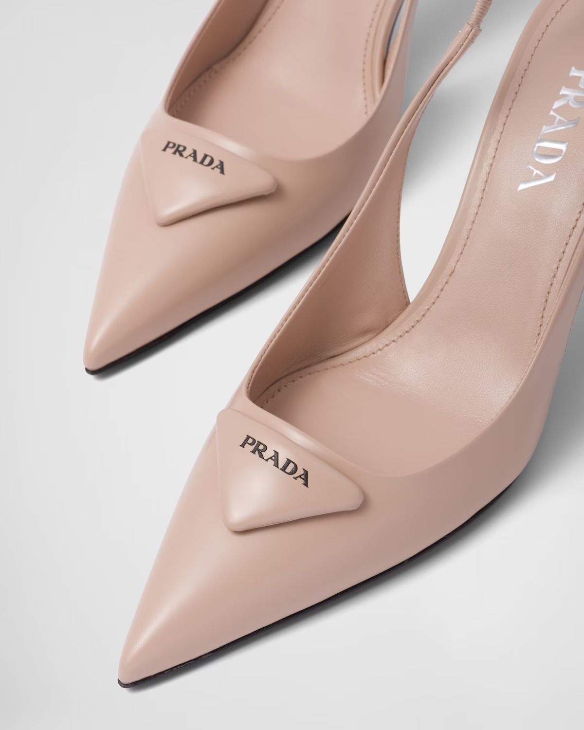 関税込★VIP価格【PRADA】ブラッシュドレザー パンプス org.jpg
