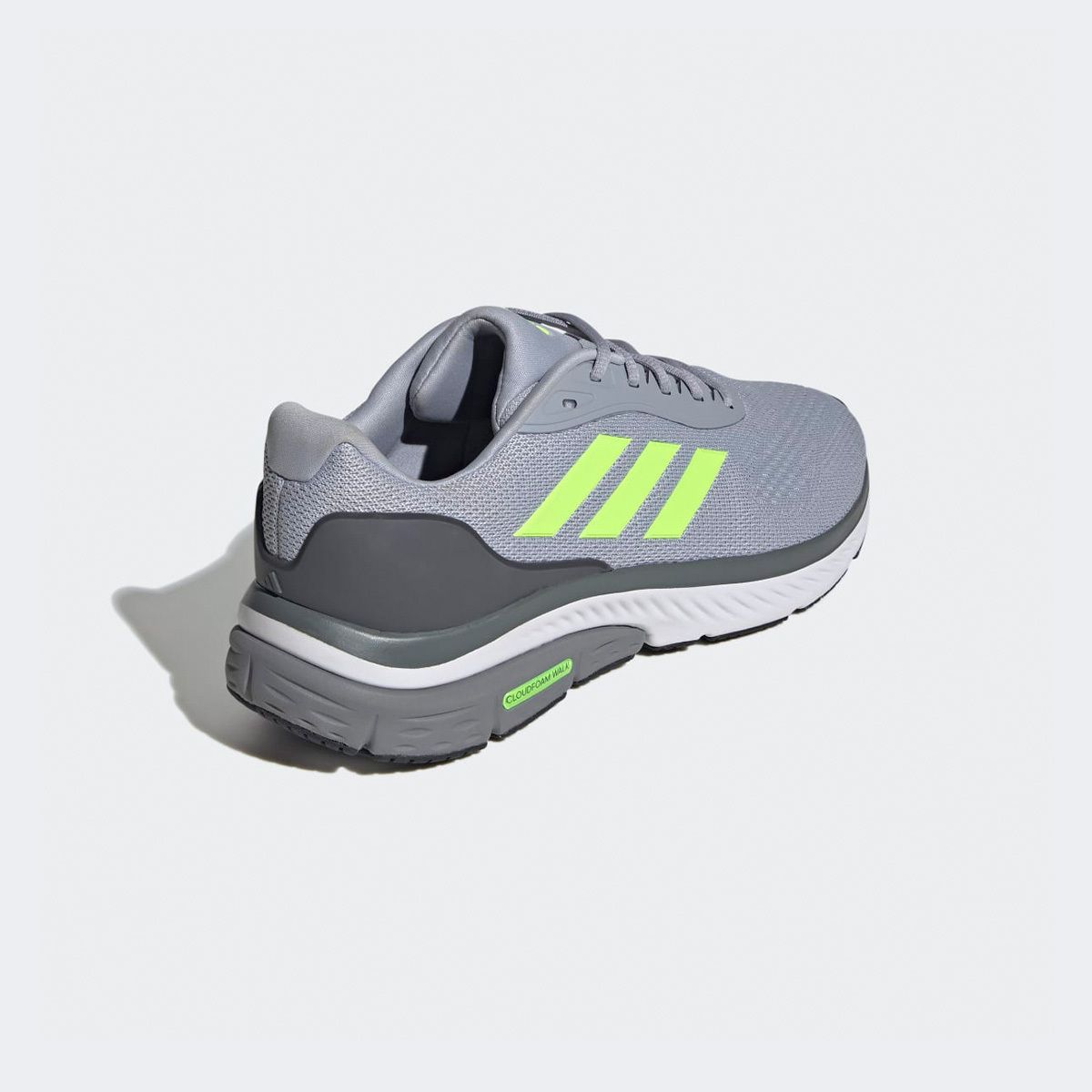 ★adidas★大人気★CLOUDFOAM WALK★追跡可 ☆adidas☆大人気☆CLOUDFOAM WALK☆追跡可 (adidas/スニーカー
