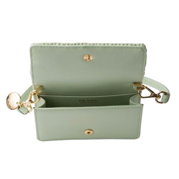 PRADA】ショルダーストラップ付き かぎ針編み カードホルダー