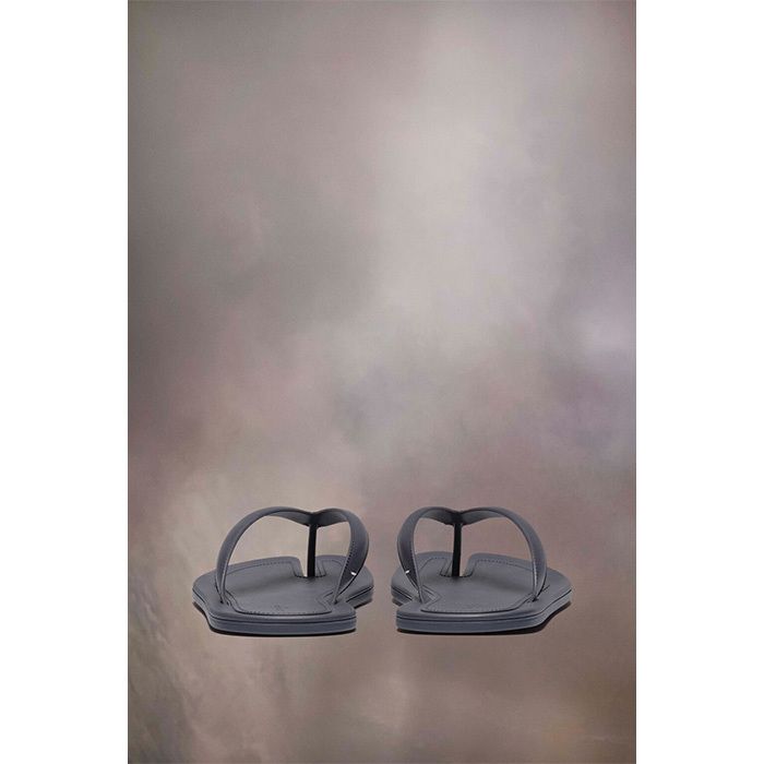 Maison Margiela 24 新作メンズ タビ サンダル フラットシューズ Maison Margiela 24 新作メンズ タビ サンダル フラットシューズ