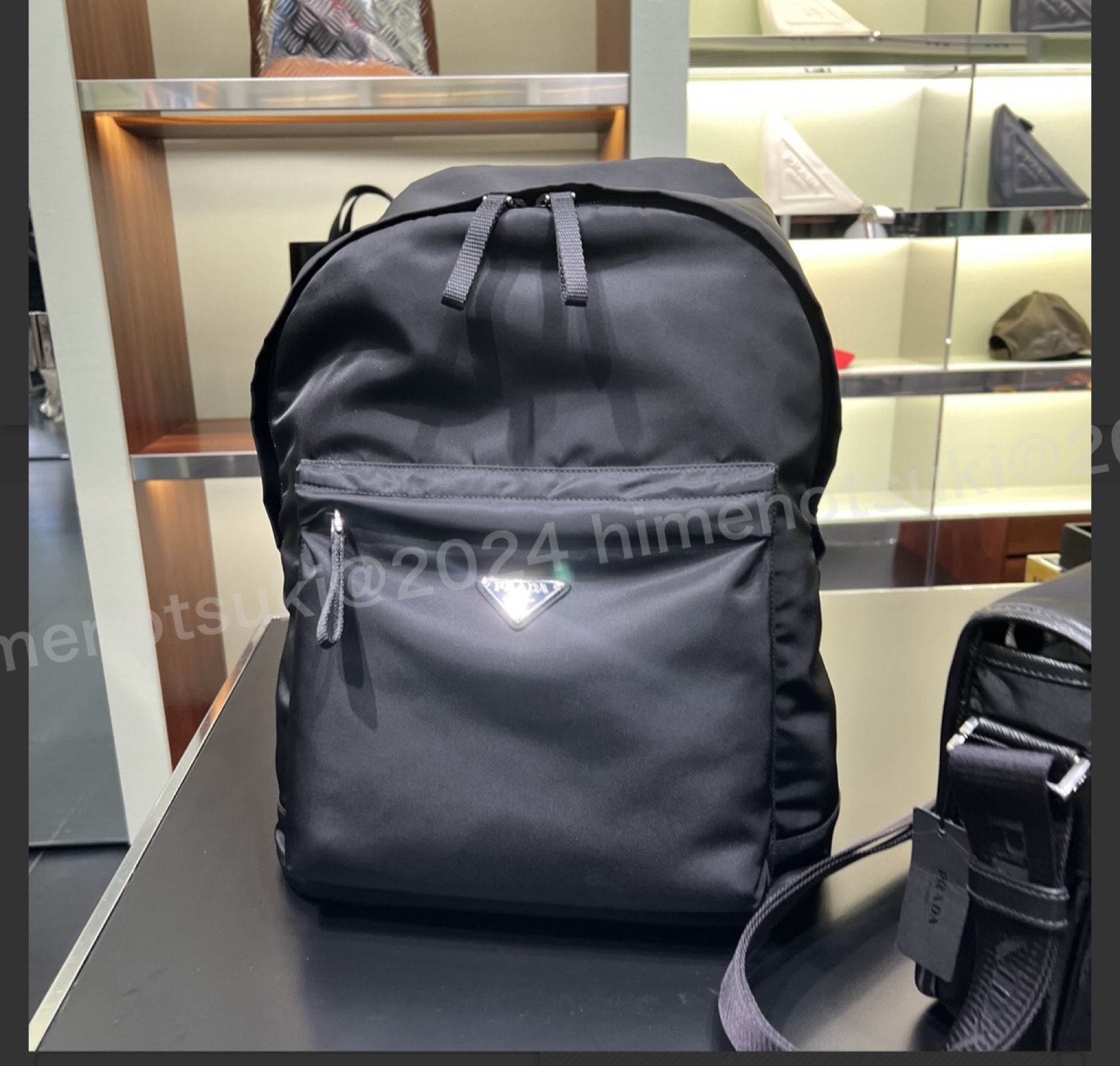 PRADA 三角 ロゴ付き バックパック リュックサック 2VZ034 PRADA 三角 ロゴ付き バックパック リュックサック 2VZ034
