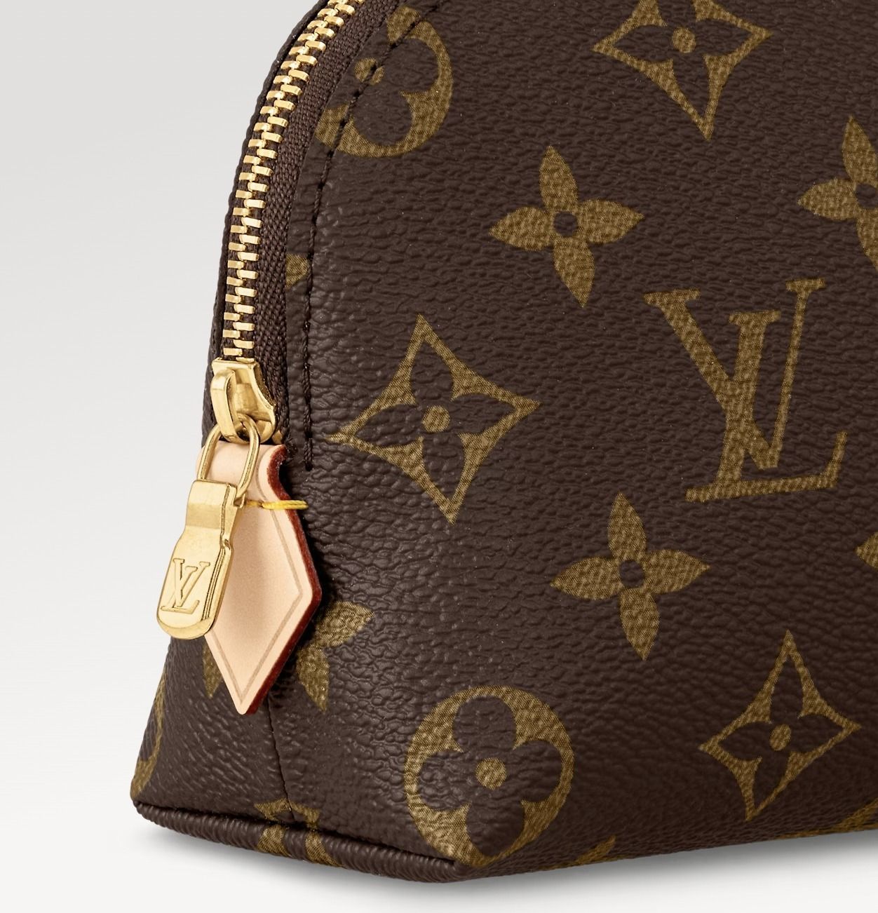 旅行のお供に♪【LOUIS VUITTON】ポシェット・コスメティック PM ポシェット・コスメティック PM ダミエ・エベヌ｜ルイ・ヴィトン