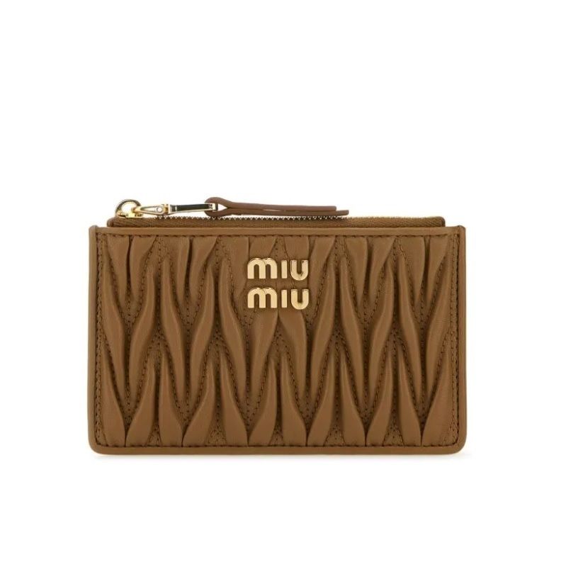 関税負担なし☆MIU MIU マテラッセレザー エンベロープ財布