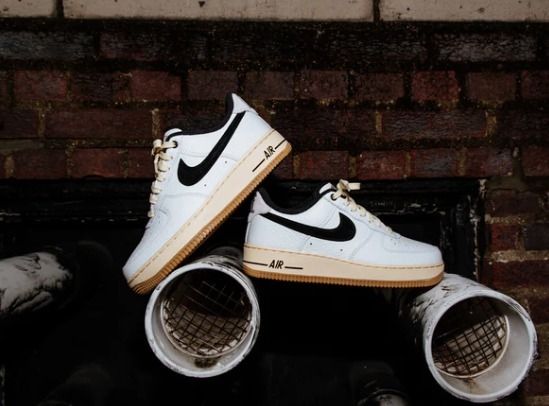 Nike Air Force 1 '07 LX Low Command Force Summit White Black