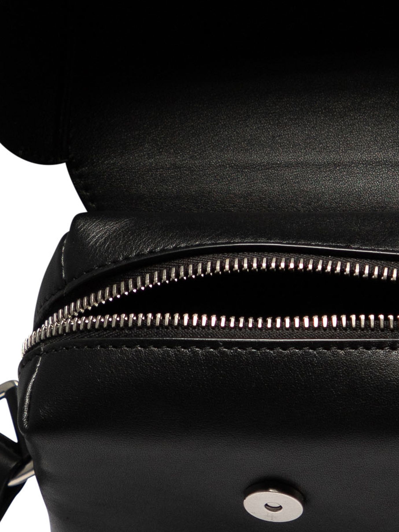 【Jil Sander】スモールリッドクロスボディバッグ【関税送料込】 Jil Sander】スモールリッドクロスボディバッグ【関税送料込
