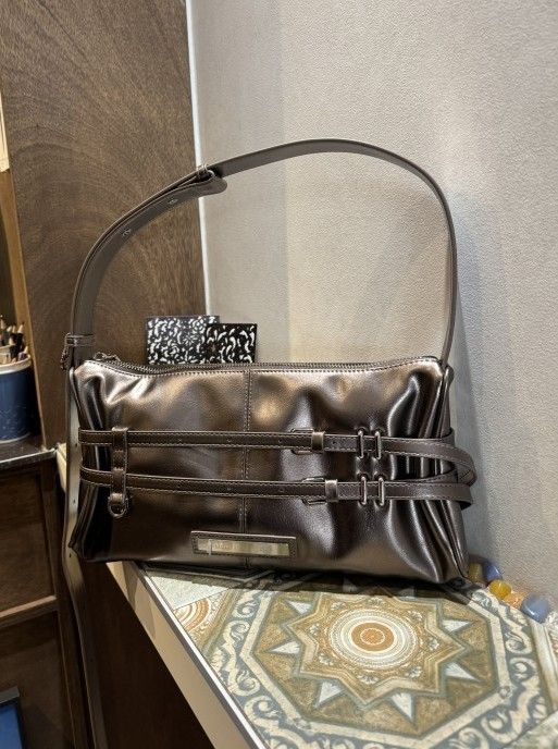 ☆MATIN KIM☆DOUBLE BELTED STRAP MINI BAG 韓国発 (Matin Kim