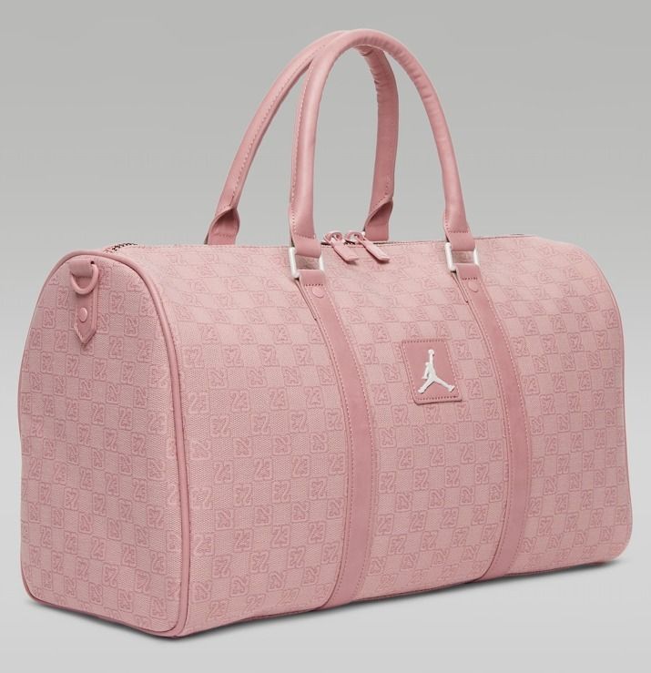 最新ダッフルバッグ☆話題沸騰中☆Jordan Monogram☆お早めに！ 最新ダッフルバッグ！☆Jordan Monogram Duffle Bag☆お早めに