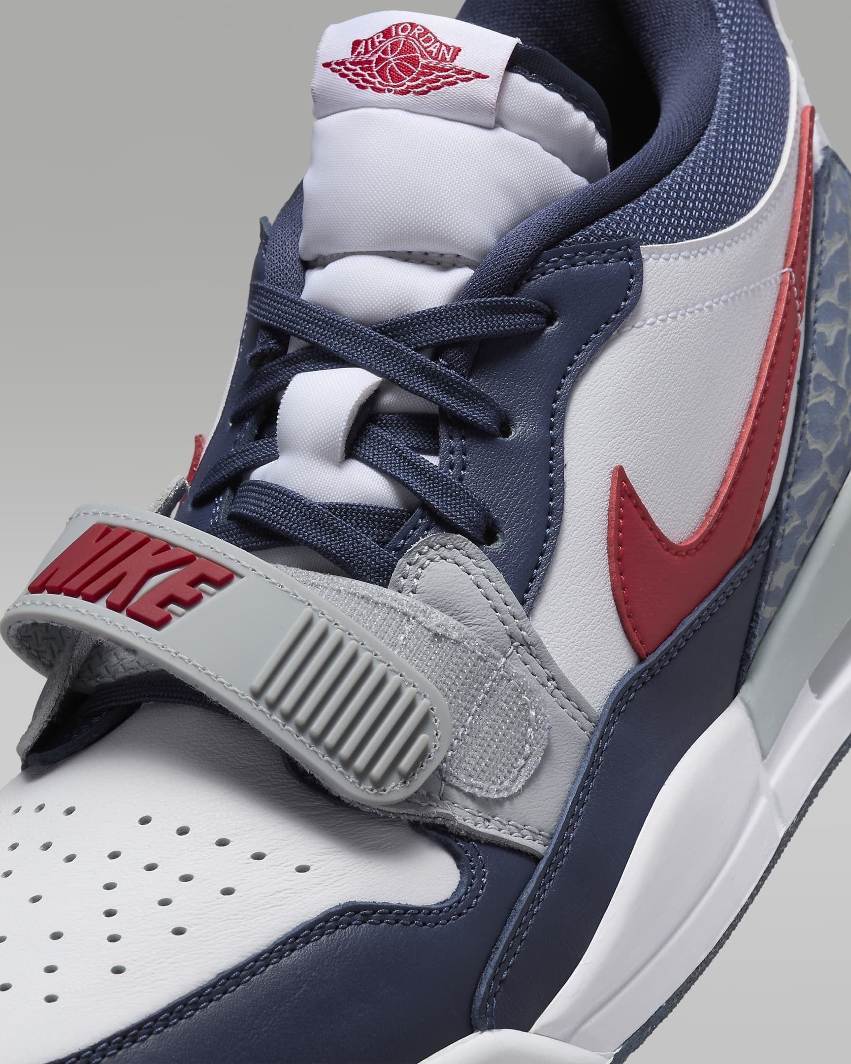 ★NIKE★大人気★AIR JORDAN LEGACY 312 LOW★追跡可 ☆NIKE☆大人気☆AIR JORDAN LEGACY 312 LOW☆追跡可 (Nike