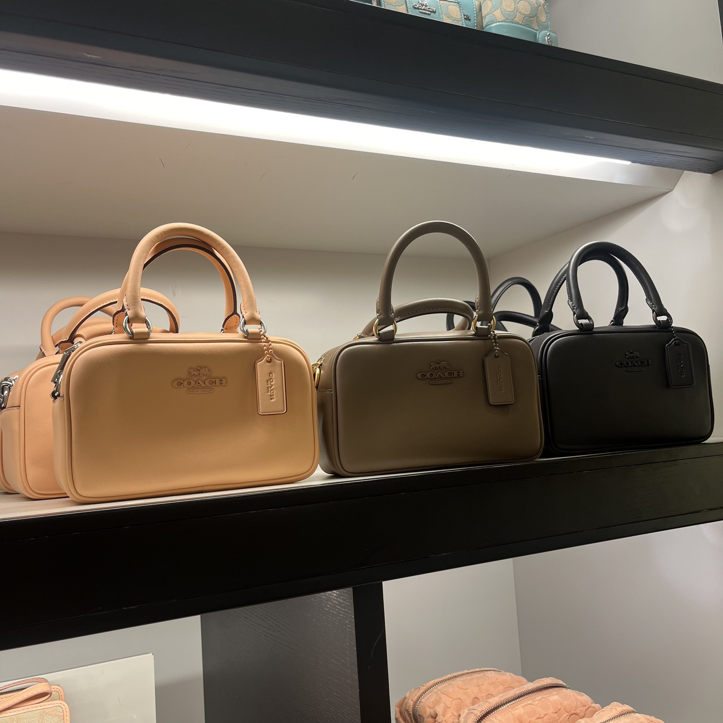 ぽってり可愛いサイズ【Coach】サッチェル クロスボディバッグ