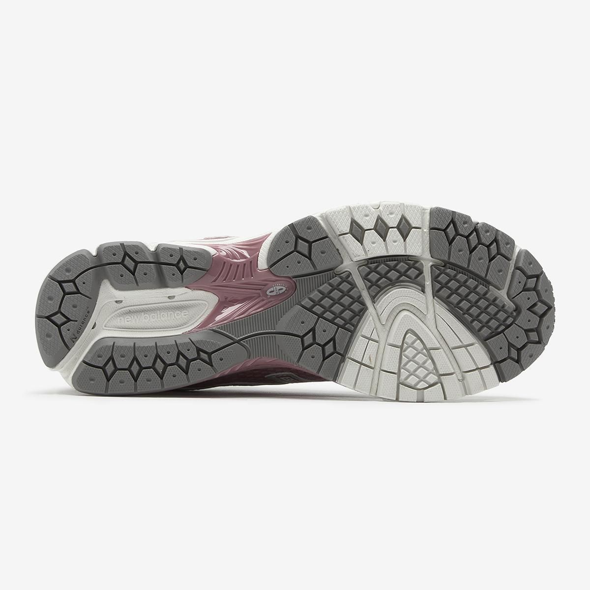 ☆韓国の人気【New Balance】☆MI860CCS ROSEWOOD☆22-27.5cm☆ ピンク系 韓国 New Balance 860(ニューバランス) レディース