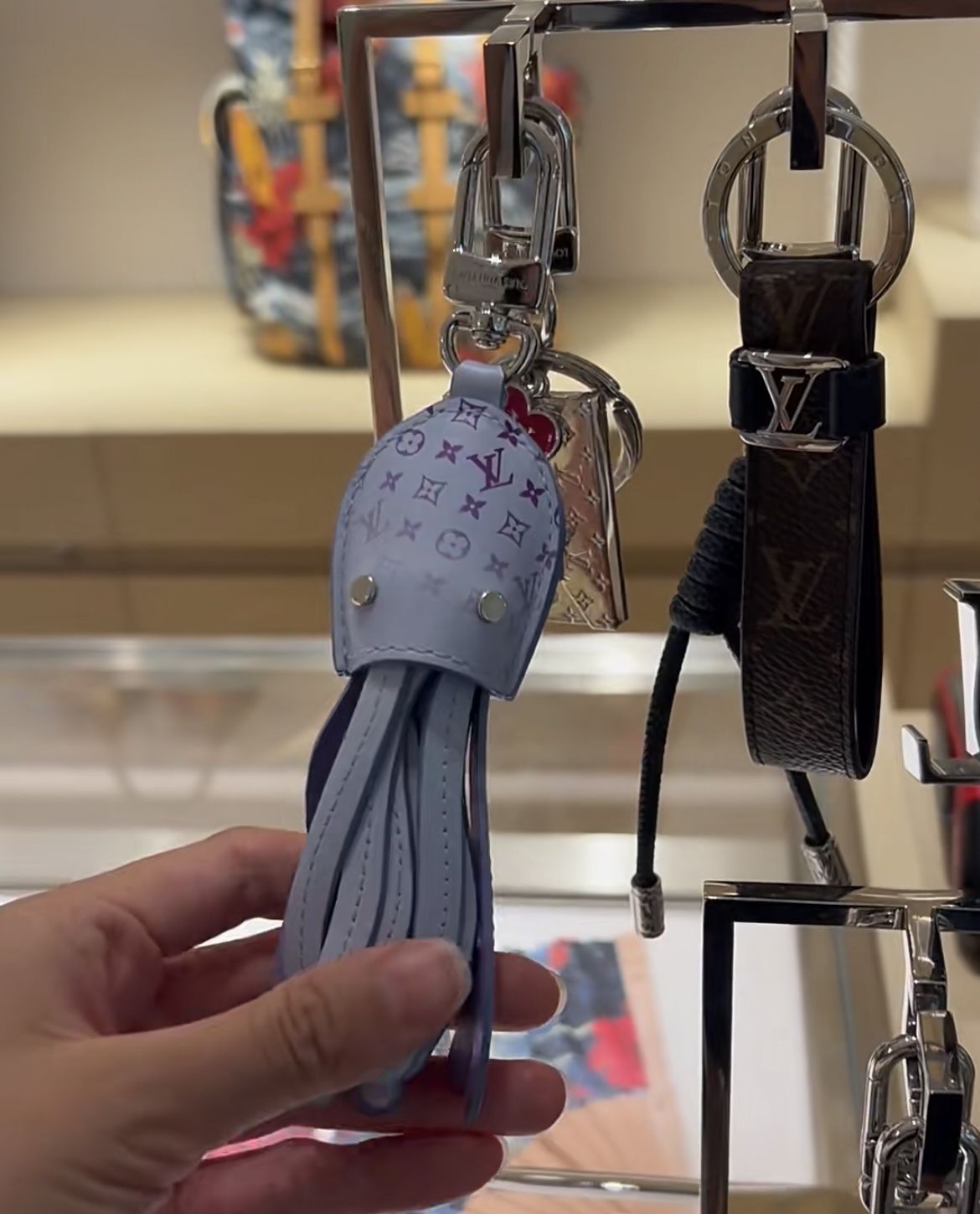 ギフトにも♪】LOUIS VUITTON バッグチャーム オクトパス (Louis