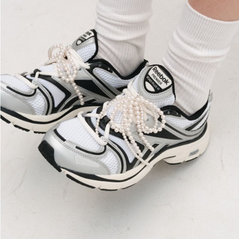 ★Monday Edition★送料込★人気★PEARL TASSEL SHOELACE CHARMS MONDAY EDITION】PEARL TASSEL SHOELACE CHARMS(SET) (Monday