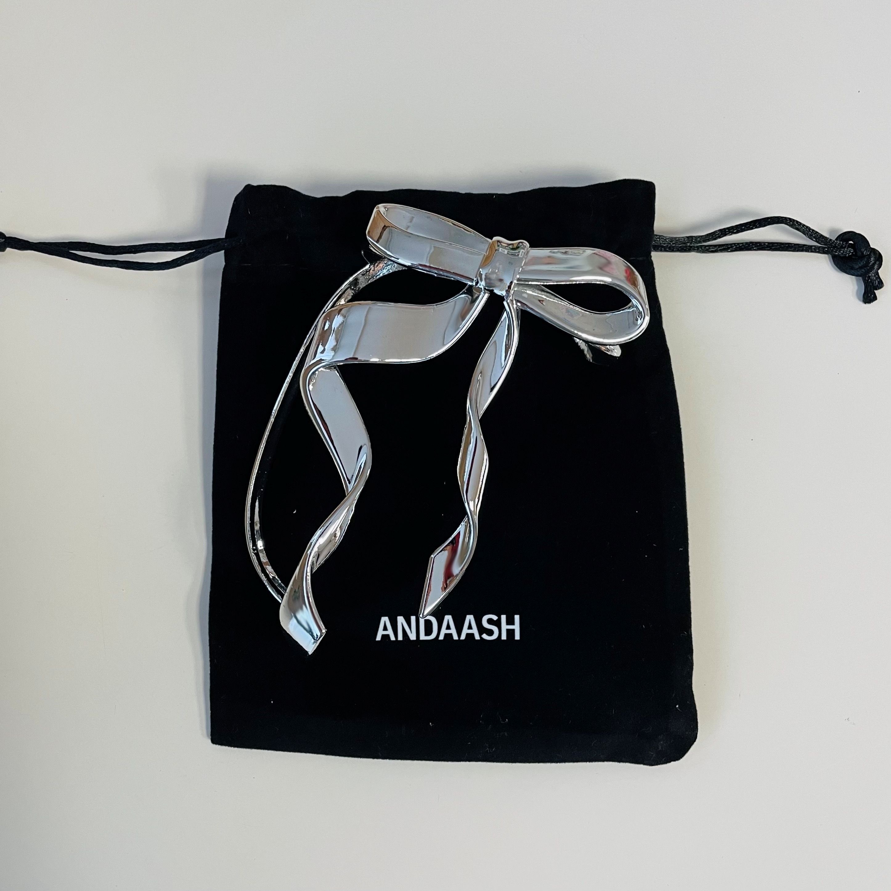 ANDAASH】韓国人気雑貨☆AirPods Max Case Bow 02 (ANDAASH