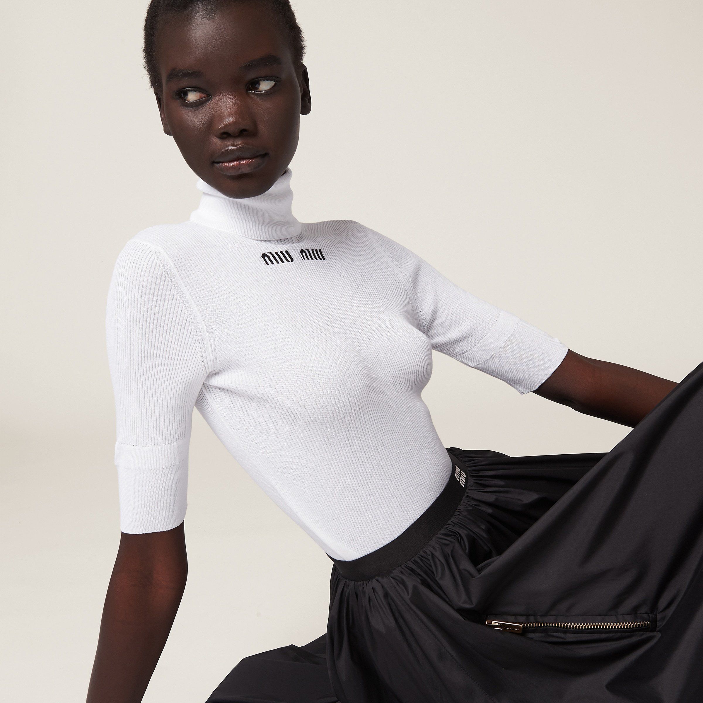 送料無料》 MIU MIU Cotton turtleneck jersey (MiuMiu/トップス