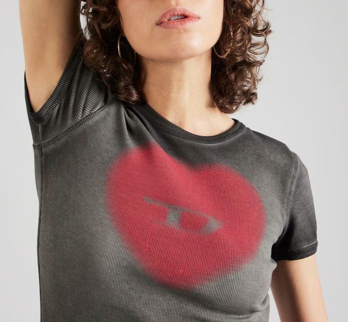 【関税込】★DIESEL★T-Ele ロゴ ストレッチ フィット Tシャツ 関税込】☆DIESEL☆T-Ele ロゴ ストレッチ フィット Tシャツ